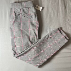 GAP Gray and Pink Plaid Women's Chinos